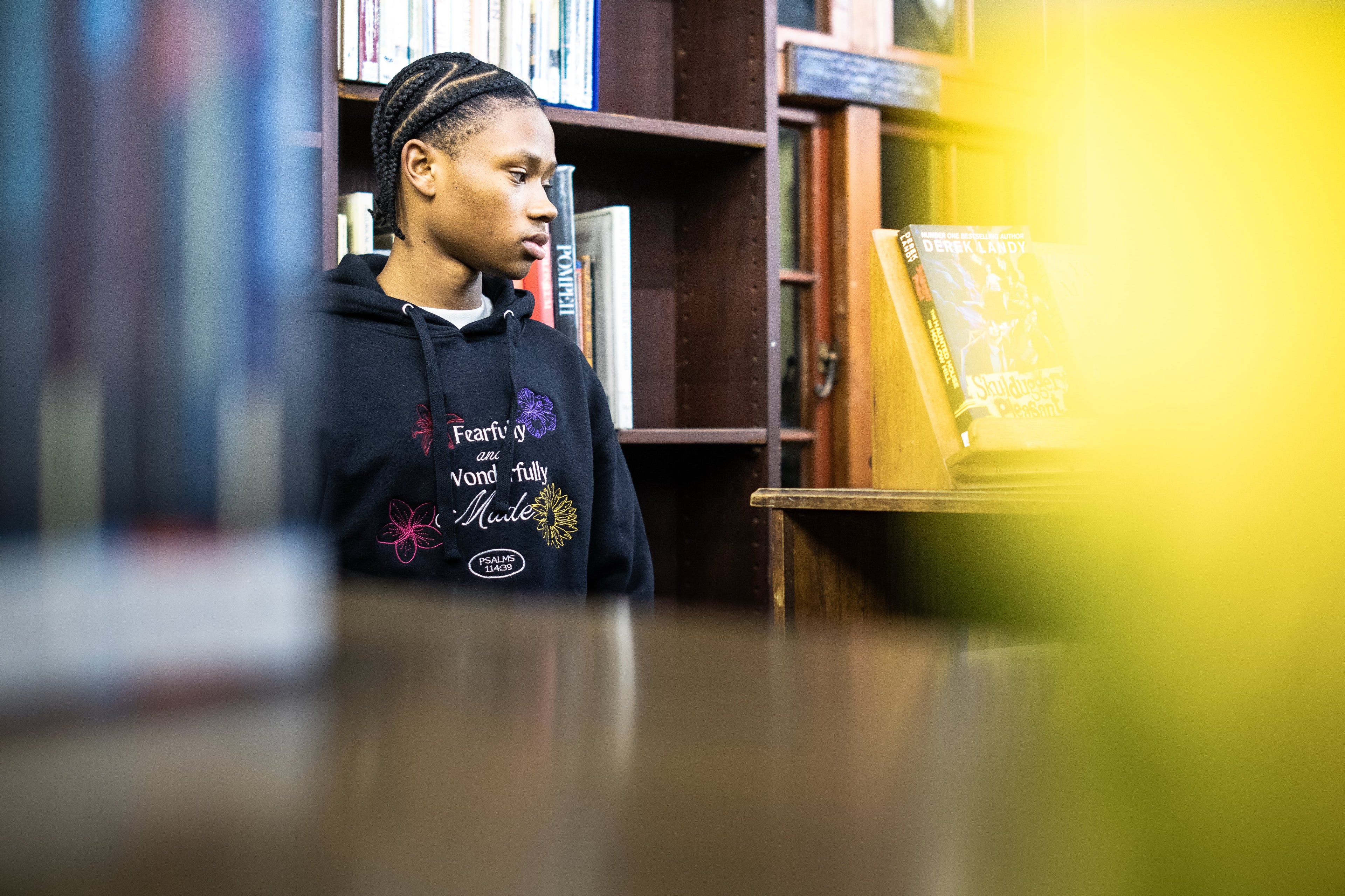 "Wonderfully Made" hoodie - Obsidian Grace